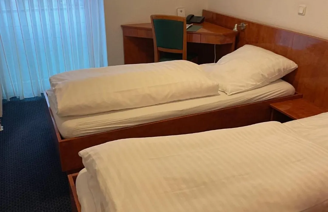 Hotel Merkenich-1